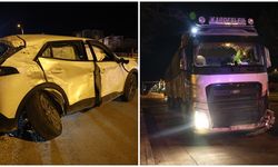 Tır ile otomobil çarpıştı: 4 yaralı