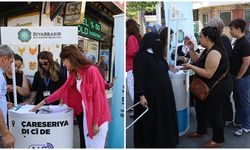Diyarbakır Büyükşehi, Bağlar’da kurduğu stantta halkı dinliyor