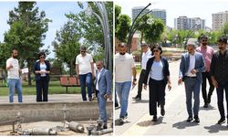 Kayapınar Eş Başkanları parklardaki yenileme çalışmalarını denetledi