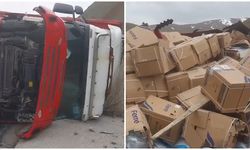 Erzincan’da tır devrildi