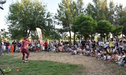 Diyarbakır'da mahallede tiyatro keyfi