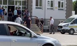 Silahlı saldırıya uğrayan öğretmen yaşamını yitirdi