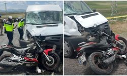Van'da motosiklet ile minibüs çarpıştı: 2 ölü