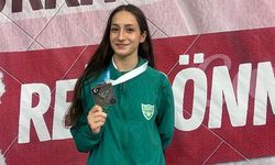 Milli karateci Kızılaslan, Türkiye Karate Premier Ligi’nde gümüş madalya kazandı
