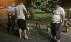 Zabıta ekipleri, parkta oturanlara  temizlik yaptırdı