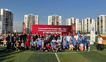 Diyarbakır'da Cumhuriyet'in 100. yılı dolayısıyla futbol turnuvası yapıldı