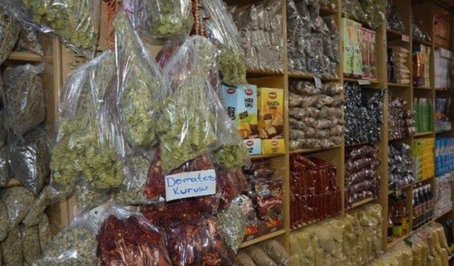 Diyarbakır'da ölüm ve ayrılıktan başka her şeyin bulunduğu dükkan