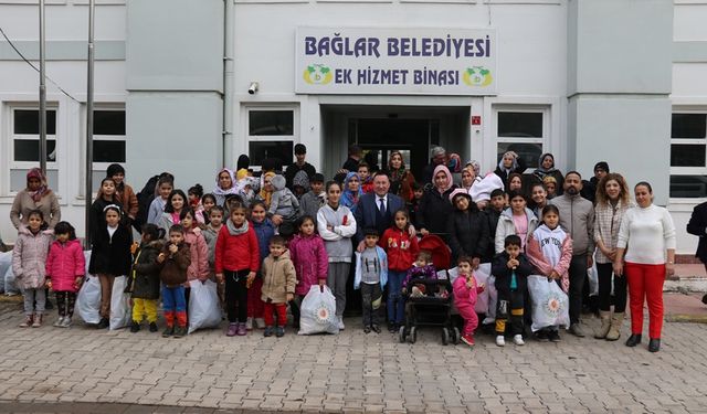Diyarbakır’da 11 ayda 3 bin 152 çocuğa giysi desteği