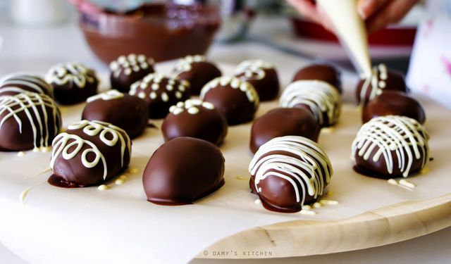 10 dakikada nefis çikolatalı muz topları nasıl yapılır?