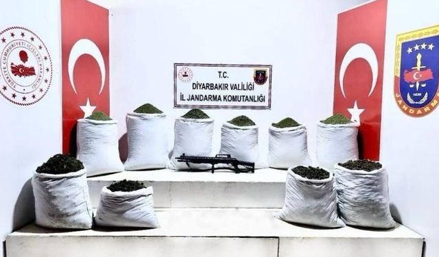 Diyarbakır'da 454 kilogram esrar ele geçirildi