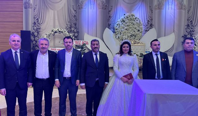 Diyarbakır’da iki başkan nikah şahitliği yaptı