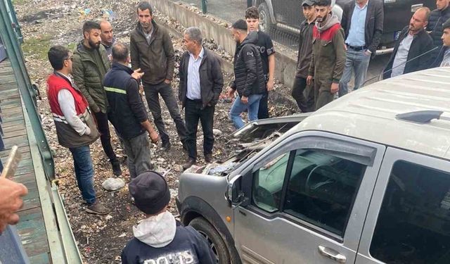 Diyarbakır’da otomobile tren çarptı