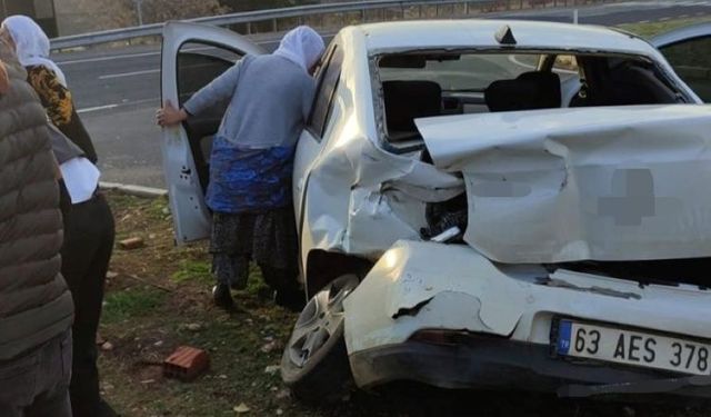 Mazıdağı'nda trafik kazası: 3 yaralı