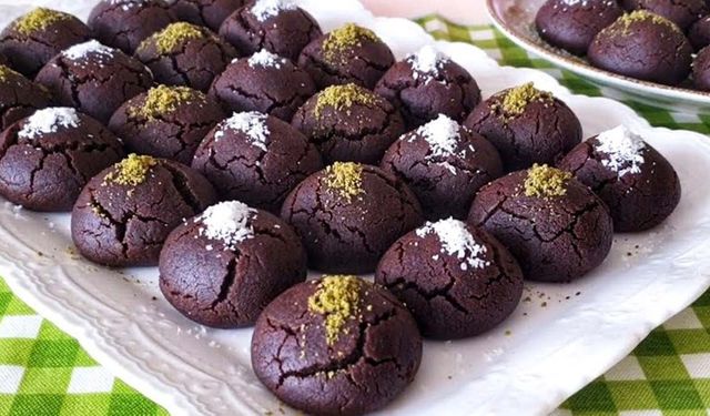 Çikolatalı ve şerbetli browni kurabiye tarifi: Bu kurabiyeleri yemeye doyamayacaksınız!