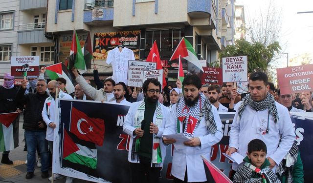 Siirt'te doktorlar Filistin için yürüdü