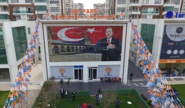 Diyarbakır AK Parti’de beklenmeyen istifa