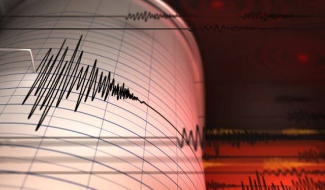 Yüksekova artçı depremlerle sarsıldı