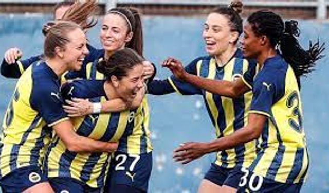 Fenerbahçe kadın liginde de lider