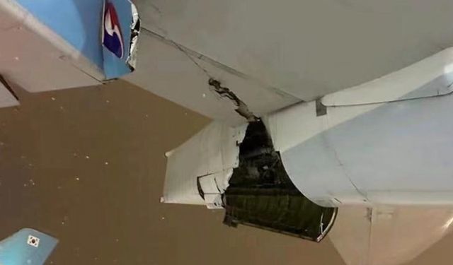 Japonya’da yolcu uçakları havada çarpıştı