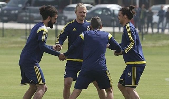 Amedspor, Fenerbahçeli futbolcuya imza attırıyor
