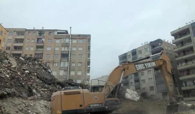 Diyarbakır’da bir mahallesinin girişi kapatıldı