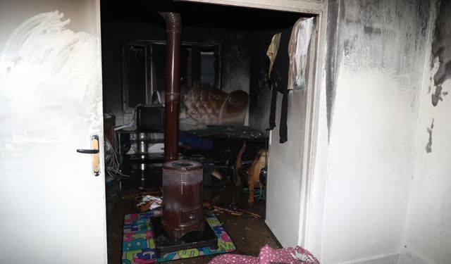 Diyarbakır'da yangın çıkan evde 6 kişi dumandan etkilendi