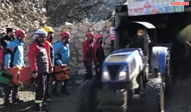 Elazığ’da maden ocağındaki göçükte 2 işçiyi kurtarma çalışmaları sürüyor