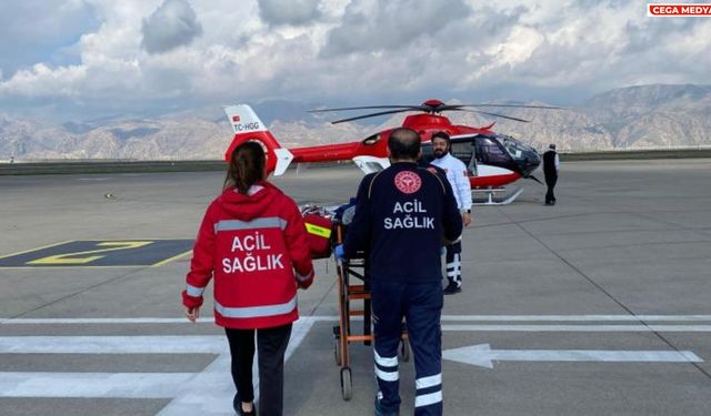 Ambulans helikopterle Diyarbakır'a getirildi