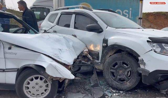 Adıyaman'da kaza: 2 sürücü yaralandı