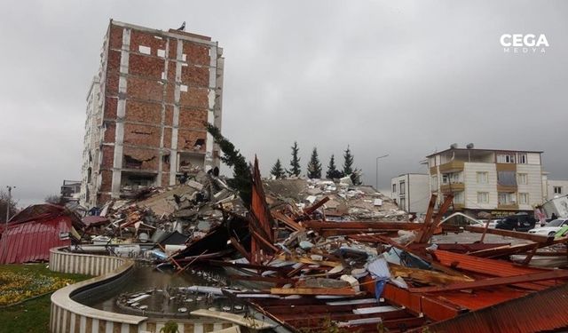 Depremde 37 kişinin can verdiği Zümrüt Apartmanı’nda 14 yıl önceki detay