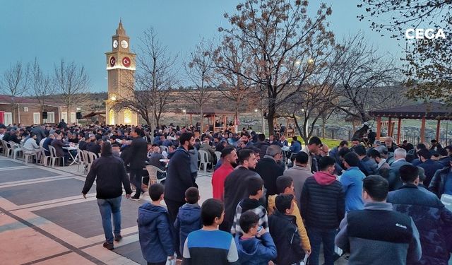 Diyarbakır'ın o ilçesinde meydanda iftar