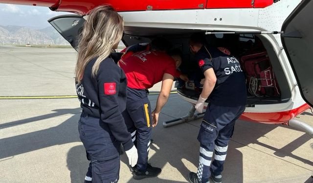 Ambulans helikopterle Diyarbakır'a sevk edildi