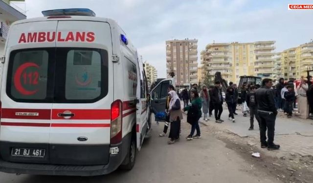 Diyarbakır'da yangın: İtfaiye eri yaralandı