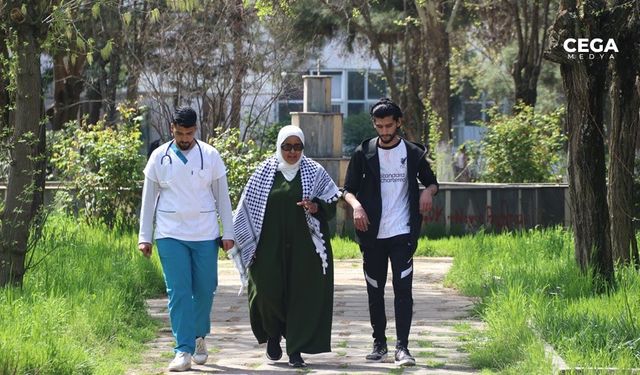 Diyarbakır'daki Filistinli öğrenciler bayrama buruk giriyor