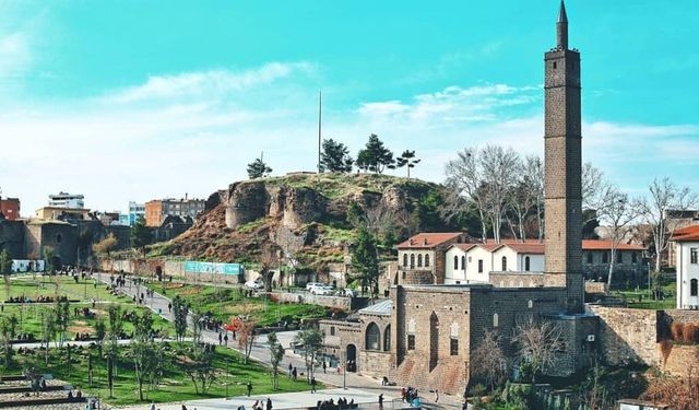Diyarbakır'da, 59 kişi işten çıkarıldı
