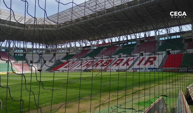 Amedspor’un Diyarbakır stadyumundaki şampiyonluk maçı hazırlıkları tamamlandı