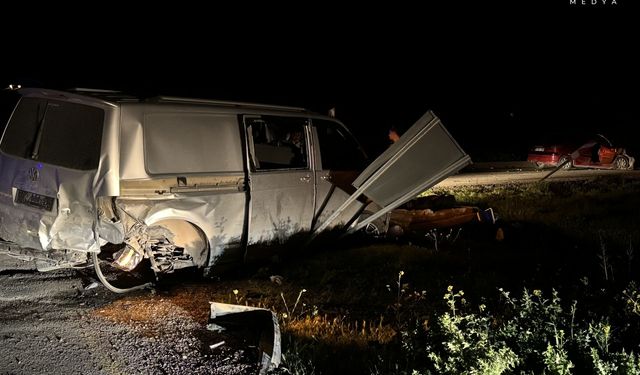 Diyarbakır'da trafik kazası: 13 yaralı