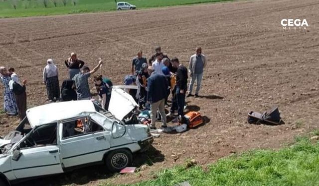 Diyarbakır’da 9 kişinin bindiği araç kaza yaptı: 6'sı çocuk, 9 yaralı