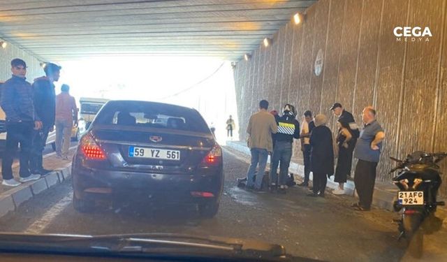 Diyarbakır’da kaza: Otomobil motosikletle çarpıştı 1 yaralı