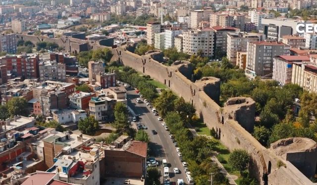 Diyarbakır’da, ‘istifa et, kurum değiştir ve başka görev”