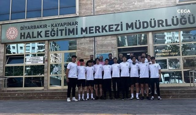 Diyarbakır Kayapınar Halk Eğitimi Merkezi ilk 10’a girdi