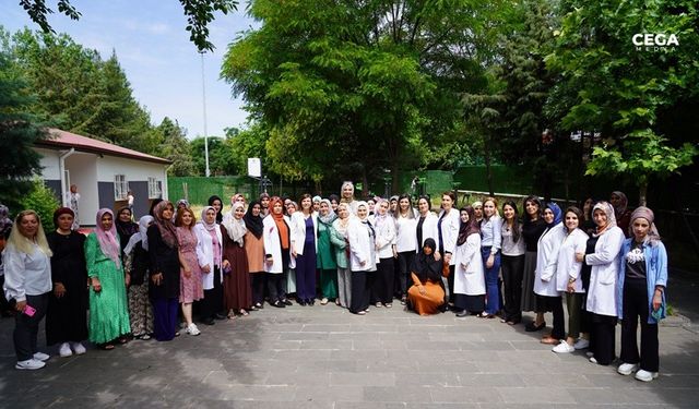 Diyarbakır Eş Başkan Bucak’tan kadın yaşam merkezlerine ziyaret