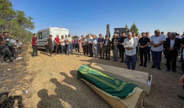 Diyarbakır ve Mardin'deki yangınında ölen 2 kuzen defnedildi