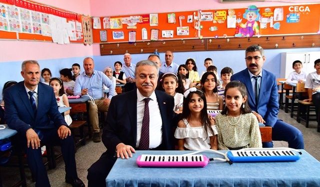 Diyarbakır’da 483 bin 455 öğrencinin karne sevinci