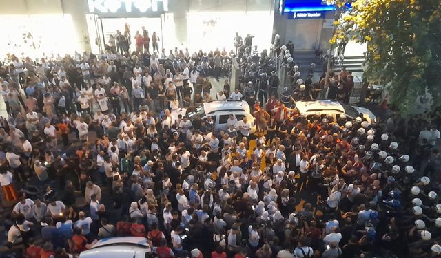 Diyarbakır’da, kayyım protestosu ve nöbeti sürüyor