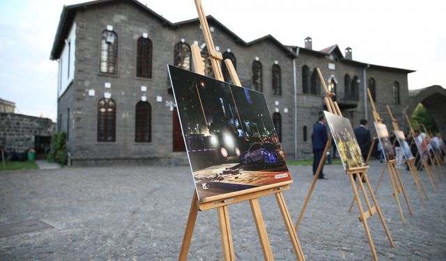 Diyarbakır'da "15 Temmuz Fotoğraf Sergisi" açıldı