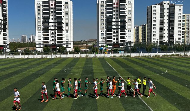 Amedspor'u, Şanlıurfa'ya 3 puan ile uğurladılar