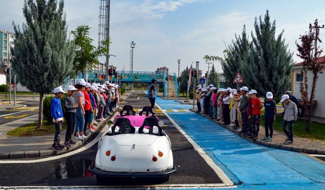 Diyarbakır’da günde 300 öğrenciye trafik eğitimi