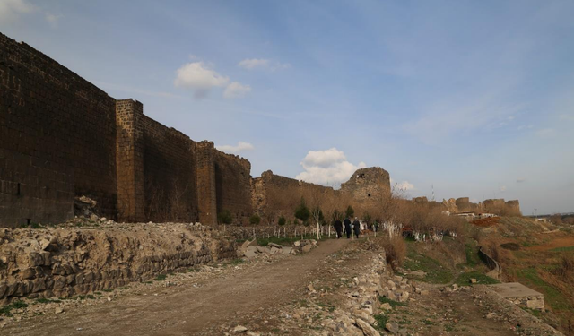 Diyarbakır'da Kürt kökenli Vali 5 kez görevlendirildi