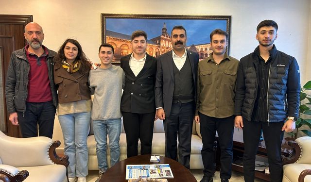 Dicle Üniversitesi öğrencilerinden Diyarbakır Büyükşehir’e ziyaret